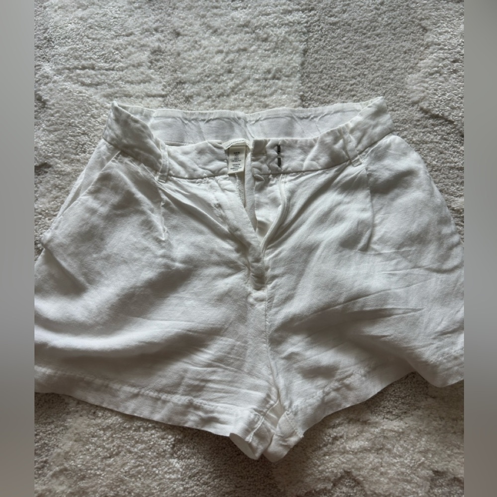Women's White Linen Shorts